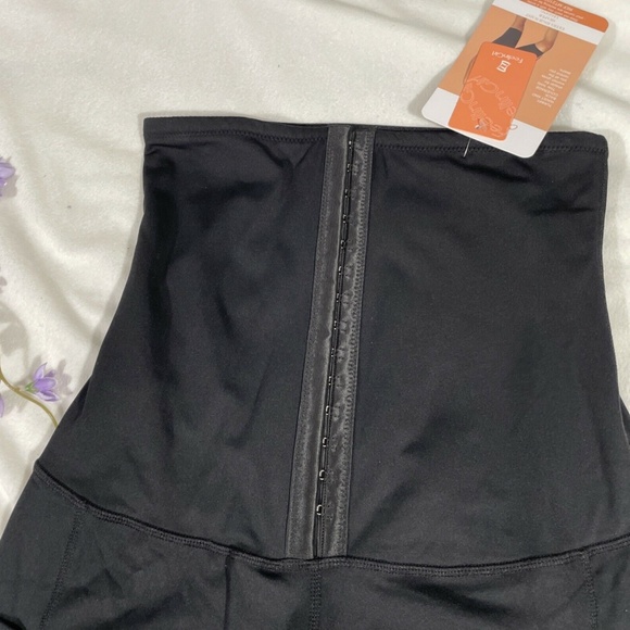 NWT Feelingirl [ MEDIUM ] Tummy Control High Waist‎ Trainer Shorts in Black - Picture 6 of 12